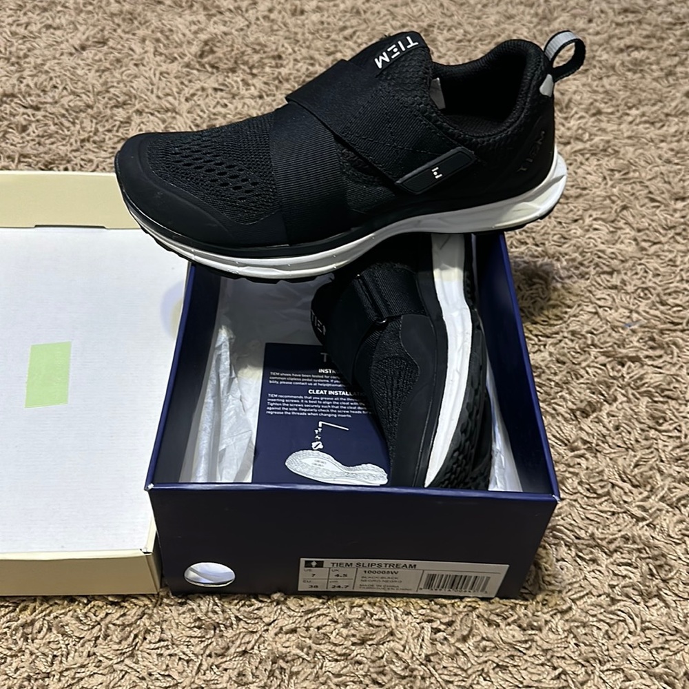 TIEM Cycling shoes